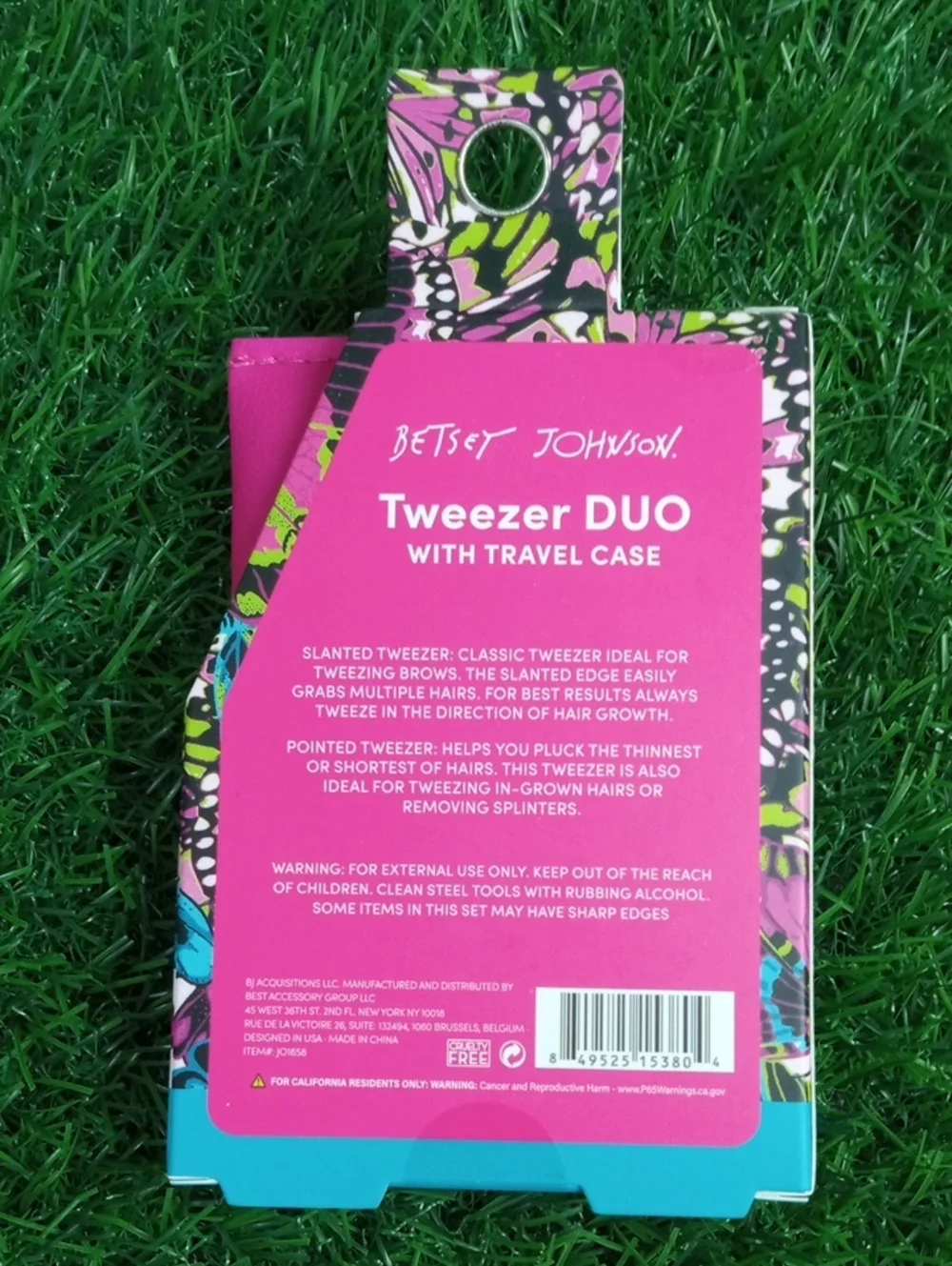 🛍️🍒 Betsey Johnson Tweezer Duo with Travel Case - Pink & White